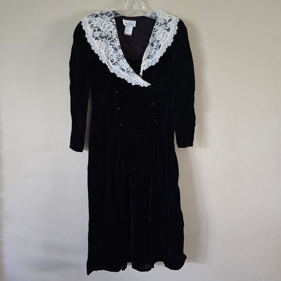 SCOTT McCLINTOCK Women's Black Velvet Dress with Lace Colla Size 6 Vtg Gothic - Picture 2 of 6